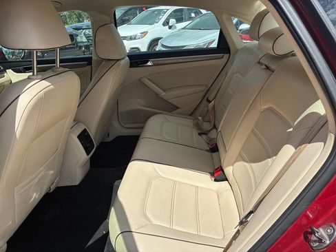 Used 2017 Volkswagen Passat 1.8T SE image 9