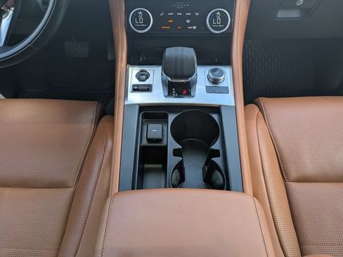 Used 2025 Jaguar F-PACE R-Dynamic S AWD/4WD image 18