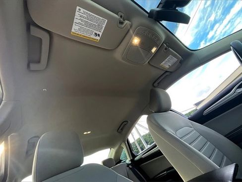 Used 2020 Ford Fusion S image 17