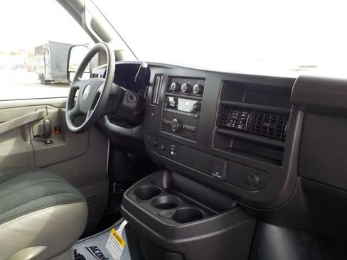 New 2026 GMC Savana 3500 Extended w/ Driver Convenience Package RWD image 18