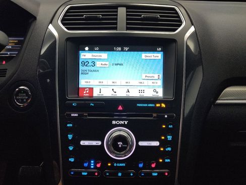 Used 2018 Ford Explorer Sport w/ Equipment Group 401A AWD/4WD image 25