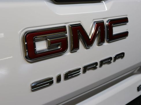 Used 2020 GMC Sierra 1500 Elevation w/ Elevation Value Package AWD/4WD image 27