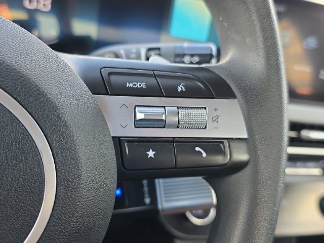 Used 2025 Hyundai Sonata SEL FWD image 20