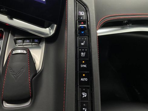 Used 2020 Chevrolet Corvette 2DR STINGRAY CPE W/3LT w/ 3LT Preferred Equipment Group image 25