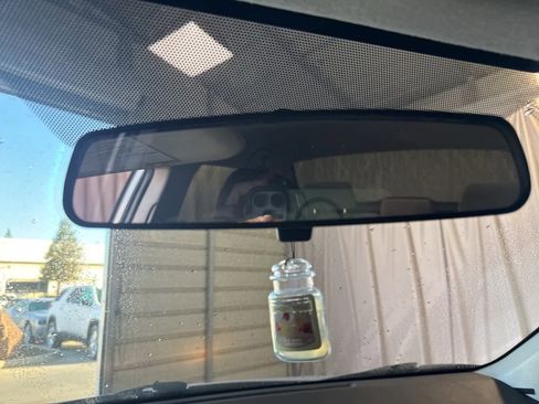 Used 2012 Toyota Corolla LE image 26