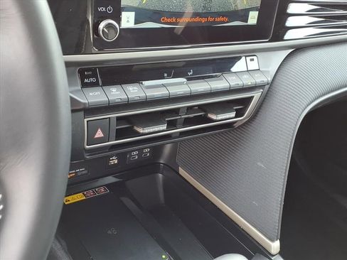 Certified 2025 Toyota Camry SE image 22