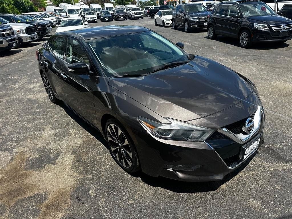 Used 2016 Nissan Maxima SR FWD image 8