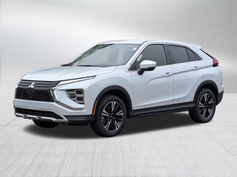 Used 2025 Mitsubishi Eclipse Cross SE AWD/4WD image 3