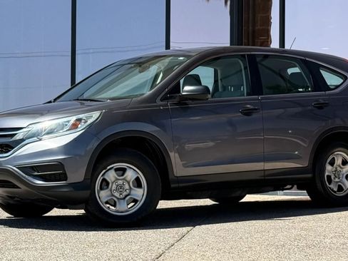 Used 2016 Honda CR-V LX image 3
