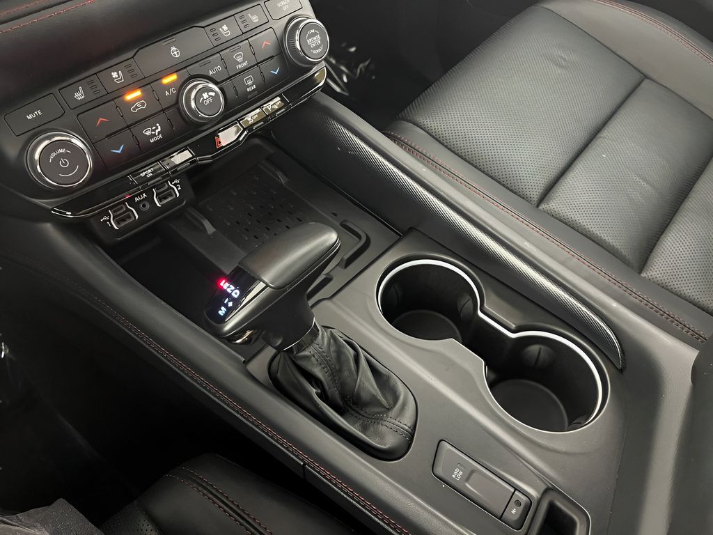 Used 2025 Dodge Durango R/T AWD/4WD image 23