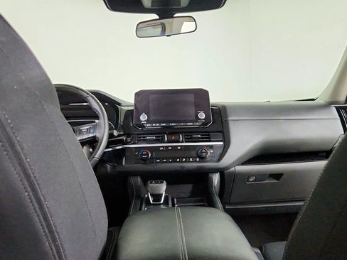 Certified 2025 Nissan Pathfinder SV FWD image 20