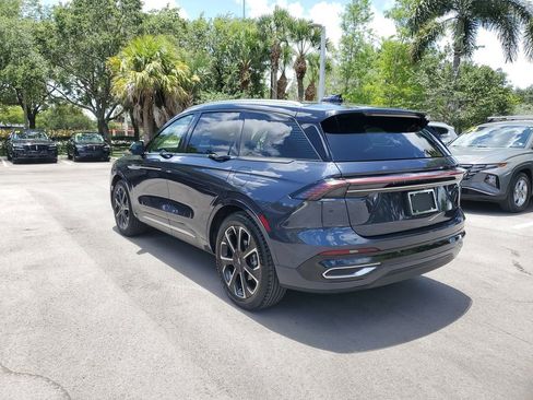 Certified 2024 Lincoln Nautilus Reserve w/ Equipment Group 203A AWD/4WD image 3