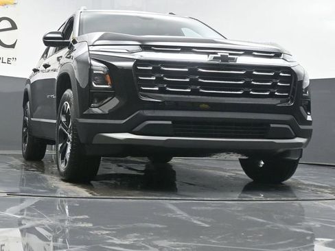 New 2026 Chevrolet Equinox LT w/ Convenience Package II image 3