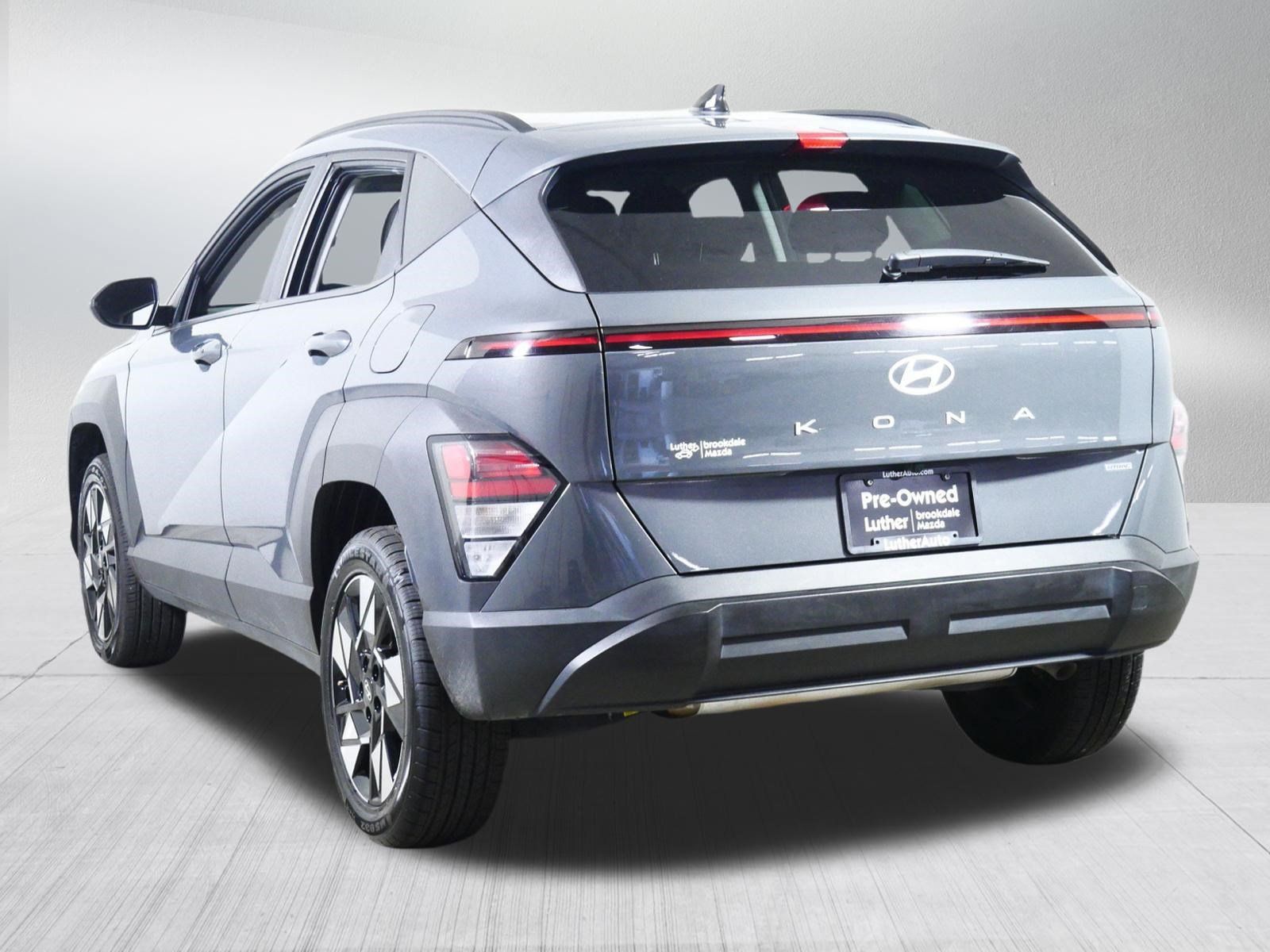Used 2025 Hyundai Kona SEL AWD/4WD image 5