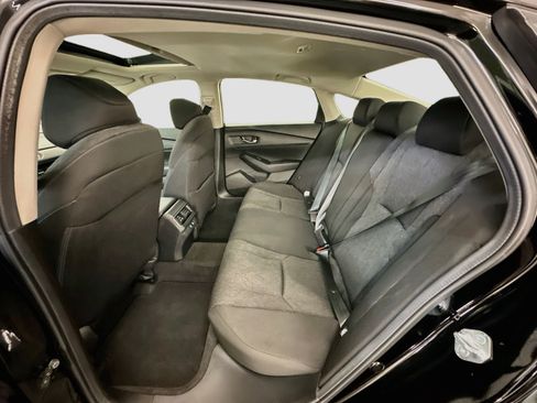 Used 2025 Honda Accord SE image 28