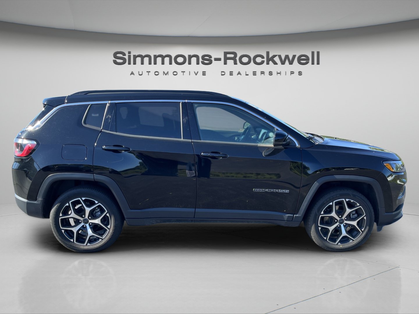 Used 2025 Jeep Compass Limited AWD/4WD image 6