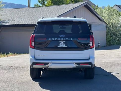 Used 2025 Ford Expedition Platinum AWD/4WD image 6