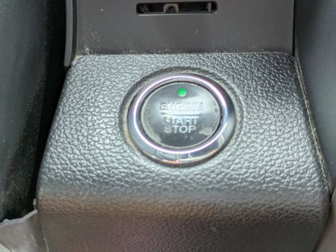 Used 2019 Ford F150 Platinum w/ Equipment Group 701A Luxury AWD/4WD image 26