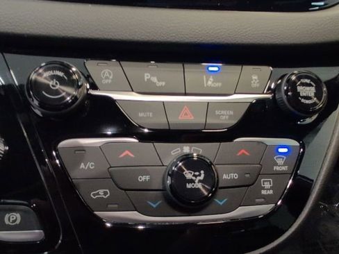 New 2026 Chrysler Voyager LX FWD image 21
