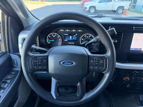 Used 2023 Ford F250 XLT w/ FX4 Off-Road Package AWD/4WD image 18