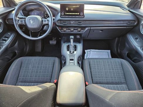 Used 2023 Honda HR-V Sport image 11