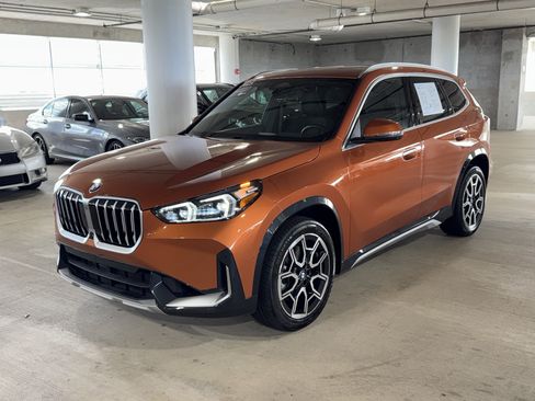 Certified 2025 BMW X1 xDrive28i AWD/4WD image 4