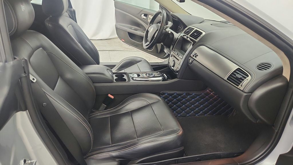 Used 2010 Jaguar XKR R RWD image 26