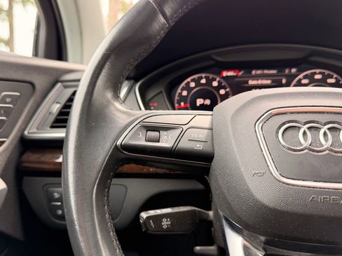 Used 2020 Audi Q5 2.0T Premium Plus w/ Premium Plus Package AWD/4WD image 25