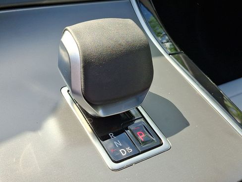 Certified 2026 Land Rover Range Rover Velar S AWD/4WD image 25