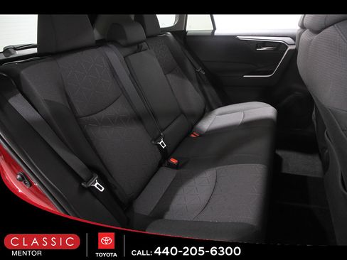 Certified 2024 Toyota RAV4 XLE w/ Convenience Package AWD/4WD image 18
