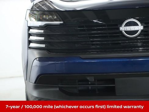 Certified 2025 Nissan Kicks SV AWD/4WD image 9
