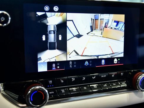 Used 2023 GMC Canyon AT4X AWD/4WD image 19