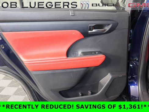 Used 2021 Toyota Highlander XSE AWD/4WD image 11