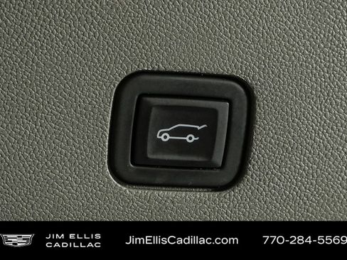 Used 2023 Cadillac XT6 Premium Luxury w/ Technology Package image 37