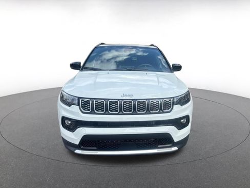 Used 2025 Jeep Compass Limited AWD/4WD image 5