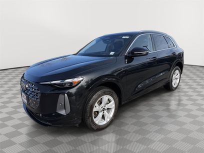 Used 2025 Audi Q5 Premium w/ Convenience Package