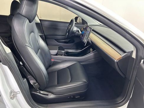 Used 2019 Tesla Model 3 Long Range image 28