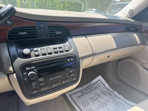 Used 2004 Cadillac De Ville image 28