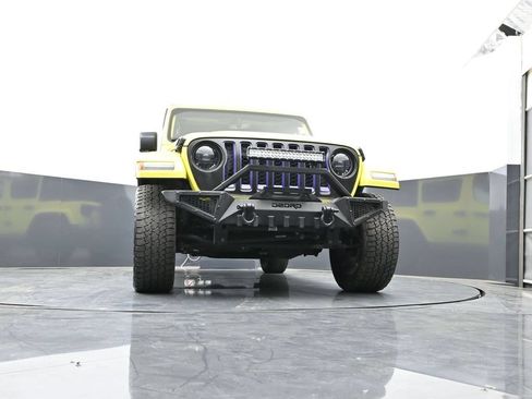 Used 2023 Jeep Wrangler Unlimited Sahara w/ Cold Weather Group AWD/4WD image 50