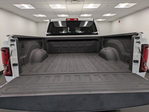 Used 2025 RAM 2500 Big Horn image 24