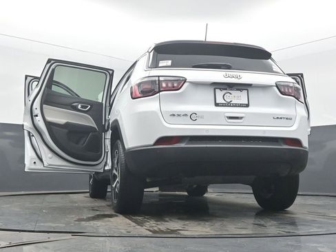 New 2026 Jeep Compass Limited image 60