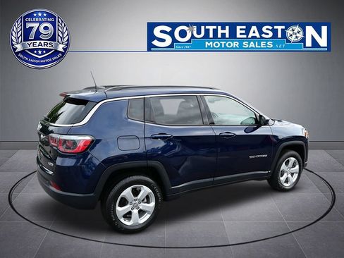 Used 2018 Jeep Compass Latitude w/ Popular Equipment Group AWD/4WD image 7