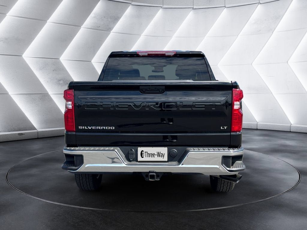 Certified 2025 Chevrolet Silverado 1500 LT RWD image 4