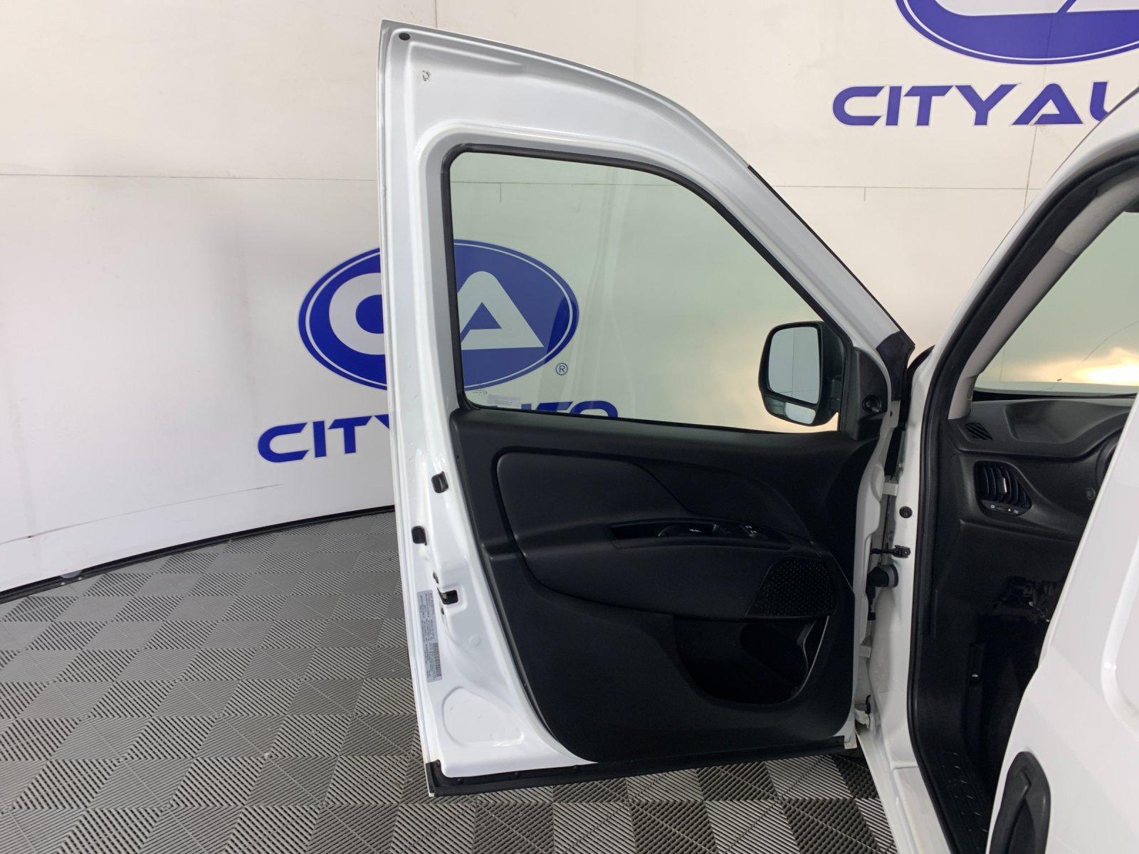 Used 2022 RAM ProMaster City Tradesman FWD image 13