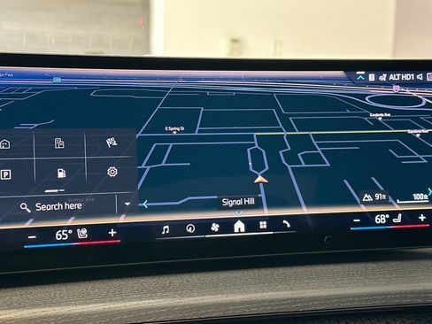 New 2026 BMW 330i xDrive Sedan w/ M Sport Package image 23