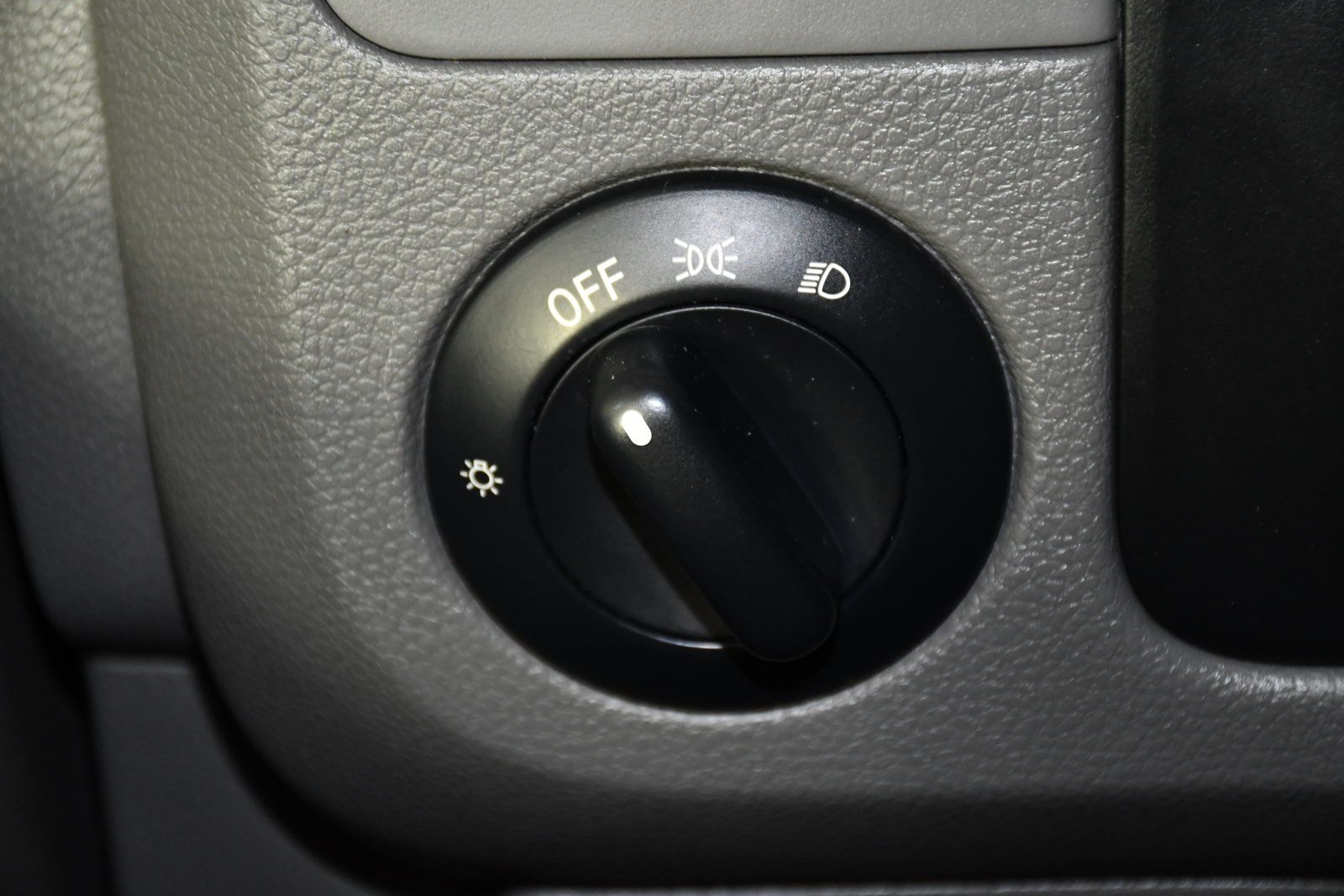 Used 2018 Nissan NV 1500 S RWD image 33
