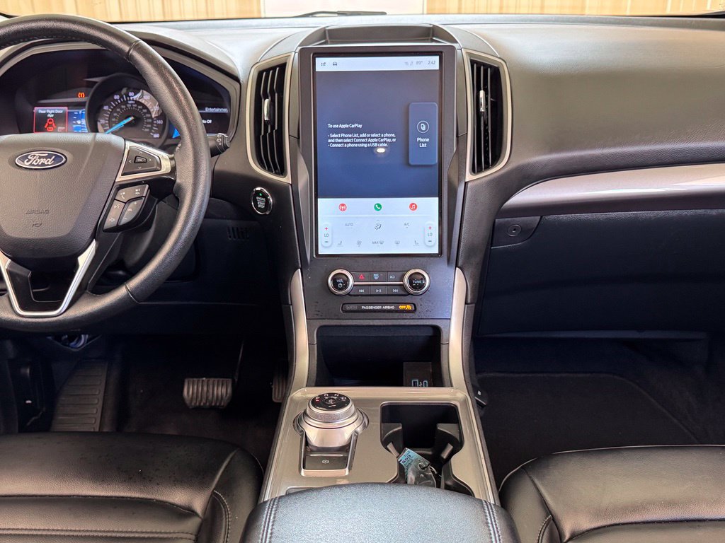 Used 2024 Ford Edge SEL AWD/4WD image 3