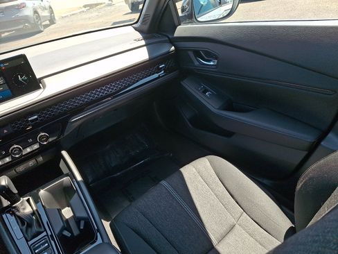 Used 2024 Honda Accord Sport image 12