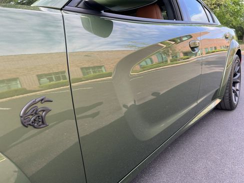 Used 2022 Dodge Charger SRT Hellcat w/ SRT Black Package image 87