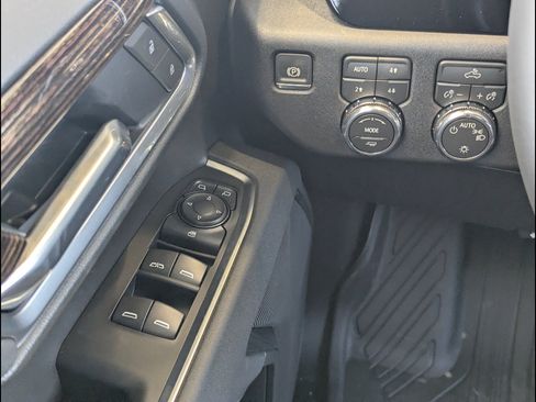 New 2026 GMC Sierra 1500 SLE w/ X31 Off-Road Package AWD/4WD image 22